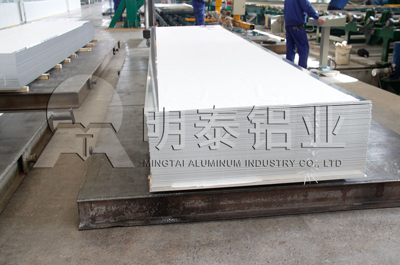 铝板可以用在散热器上吗？散热器铝板选用哪个规格比较好？价格高吗？