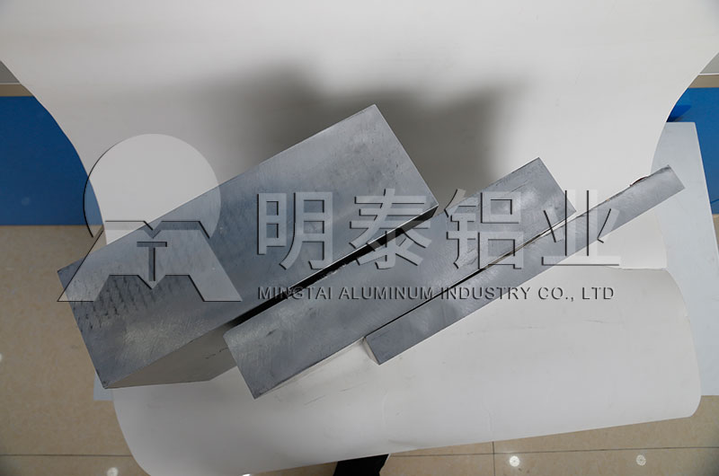 想买散热片_电暖气外壳用3004铝板需要多少钱，性价比怎样